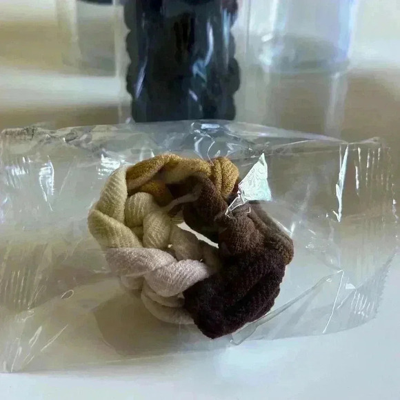 Hair Accessories 8 Pieces Bundle Set - Picture 8 of 9